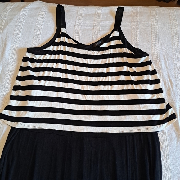 Spense women's size XXL maxi dress black & white flowy EUC - Picture 3 of 5